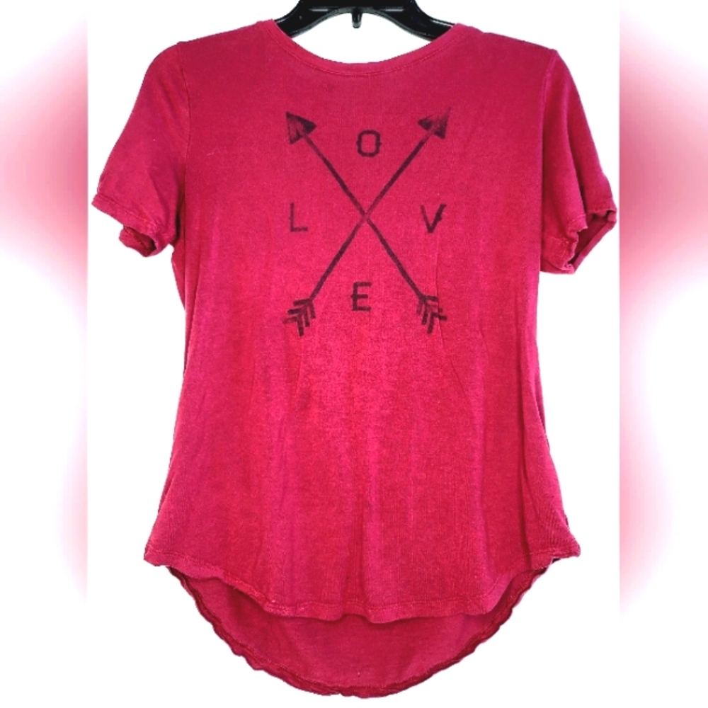 Old Navy High Low Curved Hem LOVE Compass Short Sleeve T-shirt Red Small S
